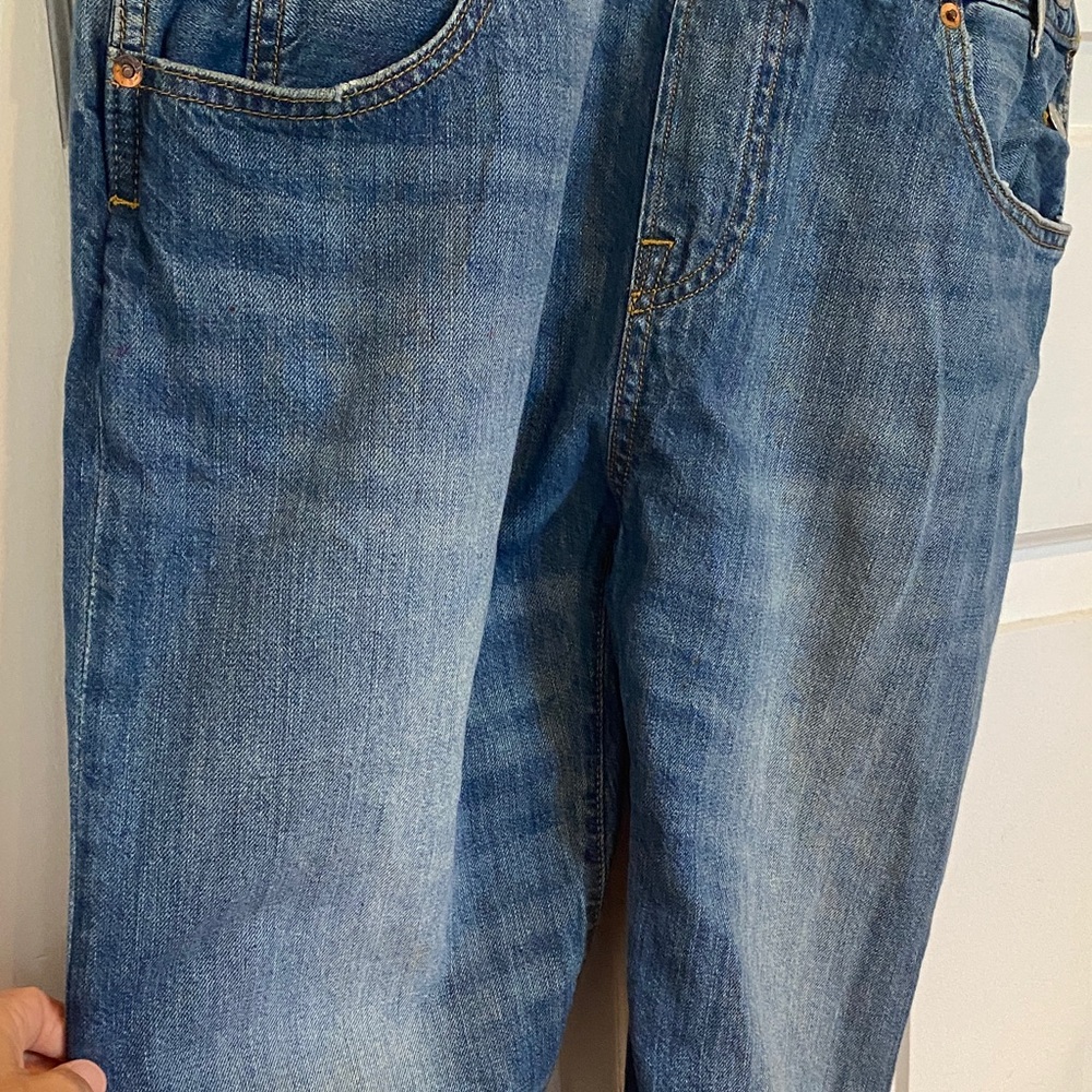 Levi's Women’s Denim Overalls straight leg blue pockets distressed boho hippie - Picture 4 of 13